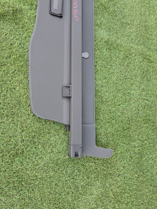 Шторка багажника CAYENNE 2008 957 M48.01