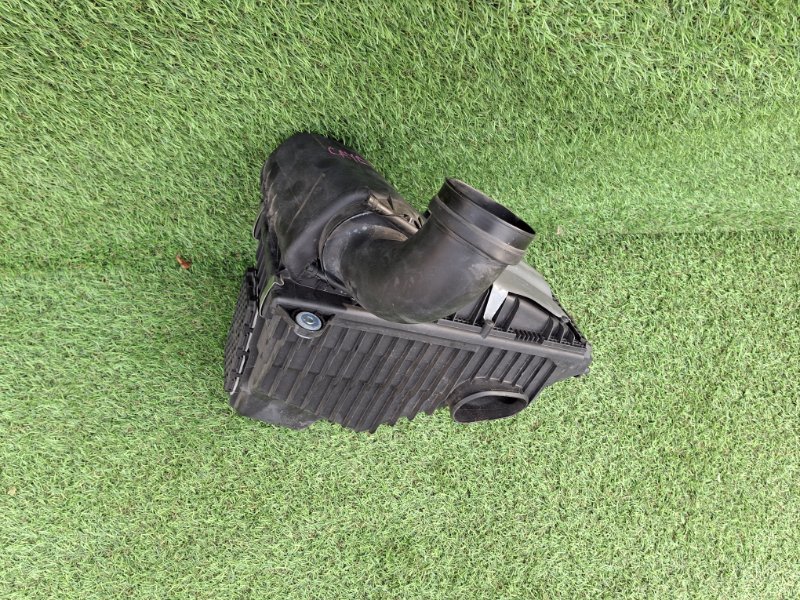 Корпус воздушного фильтра правый CAYENNE 2008 957 M48.01