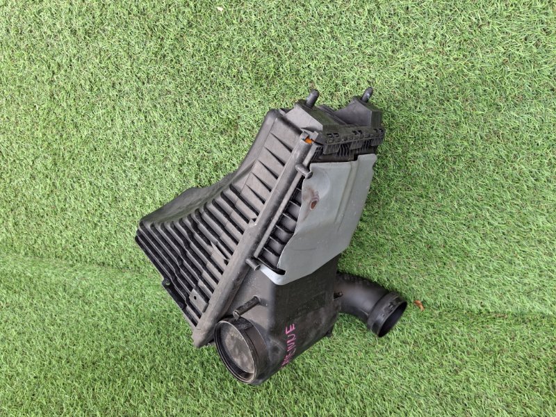 Корпус воздушного фильтра правый CAYENNE 2008 957 M48.01