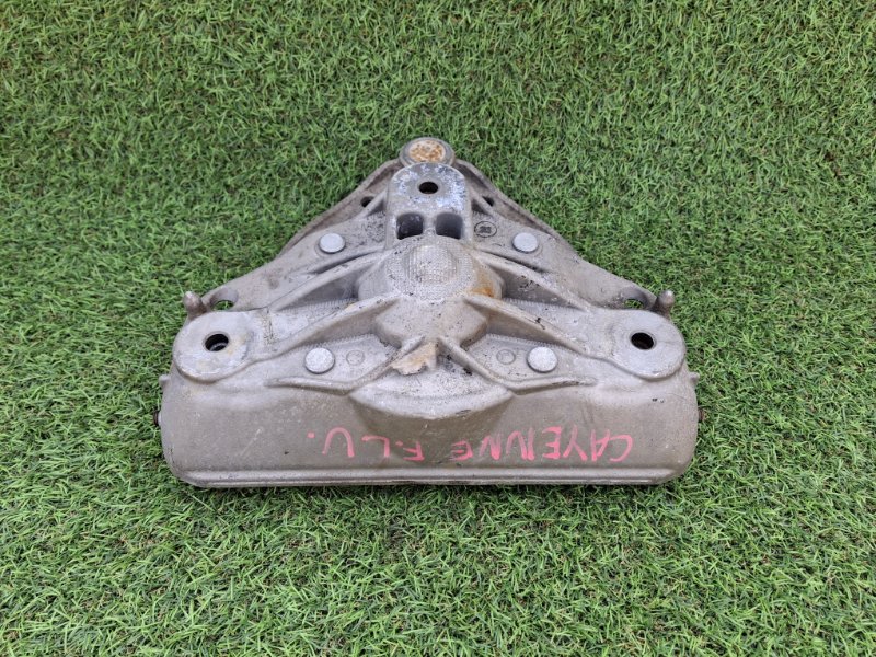 Рычаг подвески верхний передний левый PORSCHE CAYENNE 2008 957 M48.01 контрактная