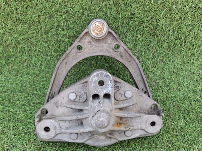 Рычаг подвески верхний передний левый CAYENNE 2008 957 M48.01