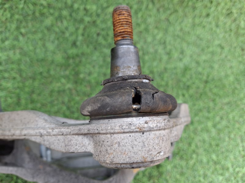 Рычаг подвески верхний передний левый CAYENNE 2008 957 M48.01