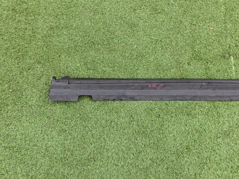 Порог левый XC40 2019 XB420 B4204T47