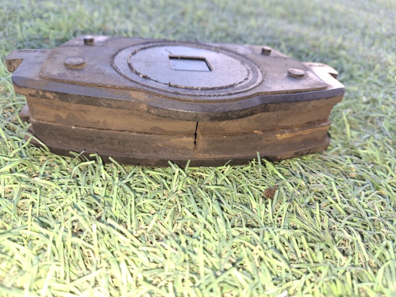 Колодки тормозные передние XC40 2019 XB420 B4204T47