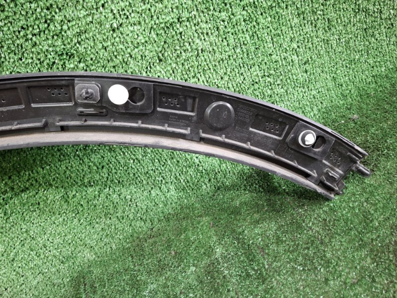 Накладка на крыло задняя правая XC40 2019 XB420 B4204T47