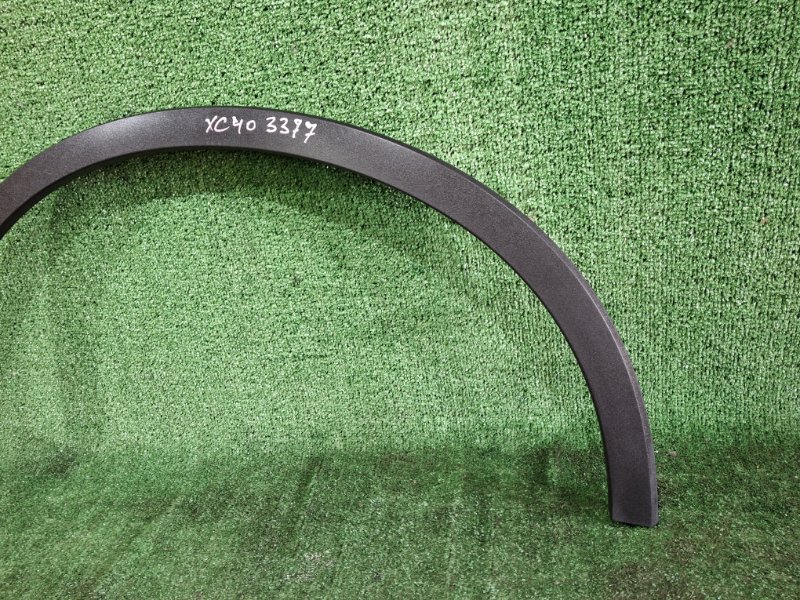 Накладка на крыло передняя правая VOLVO XC40 XB420 B4204T47