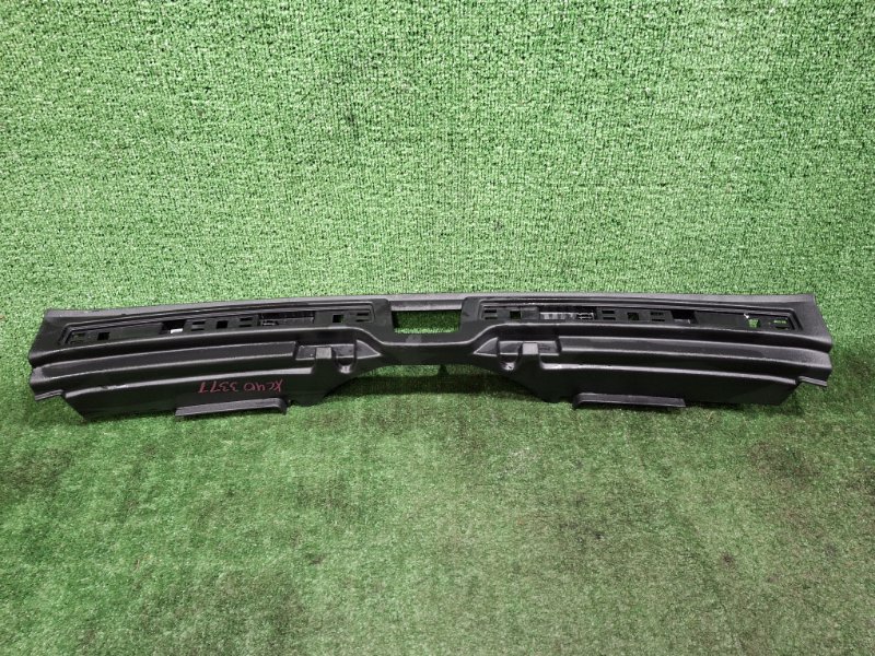 Накладка замка багажника XC40 2019 XB420 B4204T47