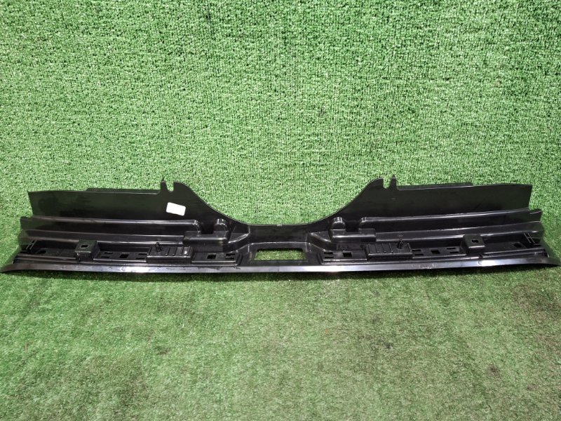 Накладка замка багажника XC40 2019 XB420 B4204T47