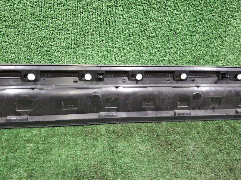 Молдинг двери передний правый XC40 2019 XB420 B4204T47