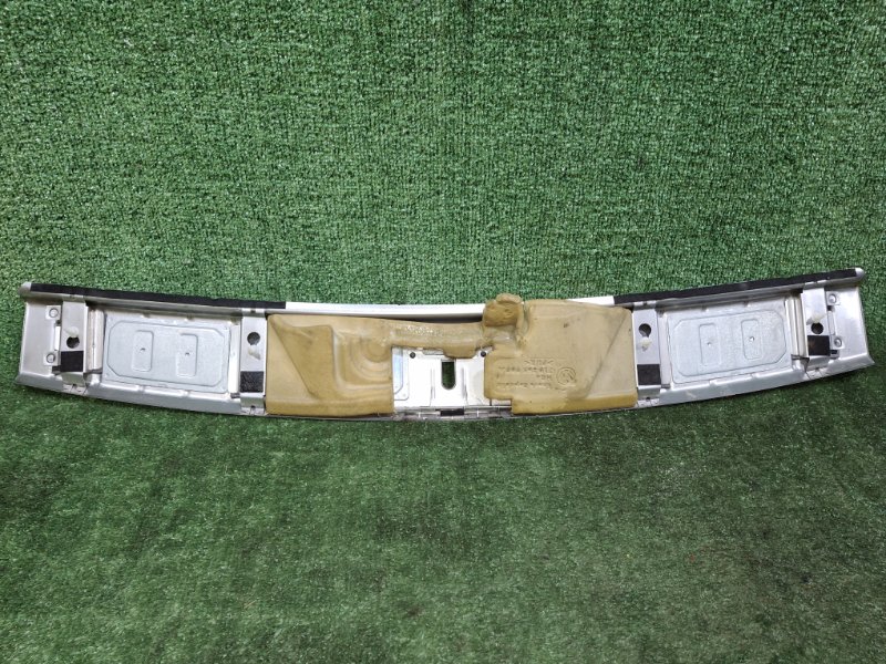 Накладка замка багажника CAYENNE 2008 957 M48.01