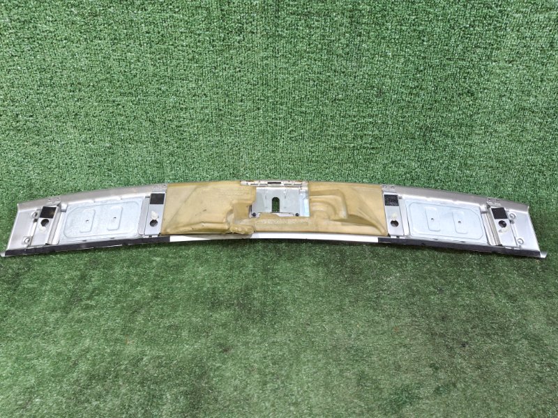 Накладка замка багажника CAYENNE 2008 957 M48.01