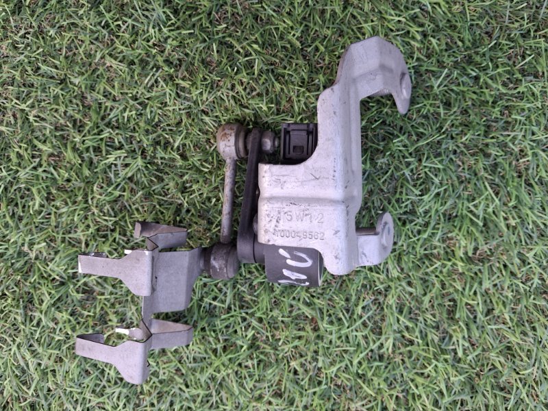 Датчик высоты дорожного просвета C-CLASS 2015 205.242 274920