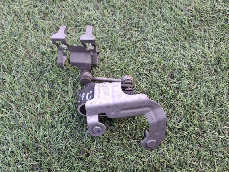 Датчик высоты дорожного просвета C-CLASS 2015 205.242 274920