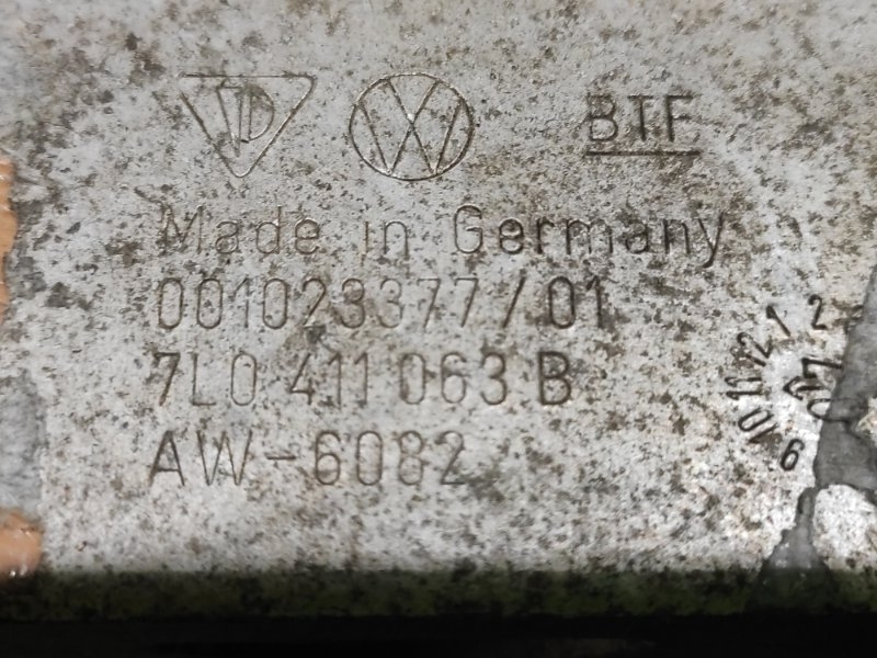 Кронштейн переднего стабилизатора CAYENNE 2008 957 M48.01