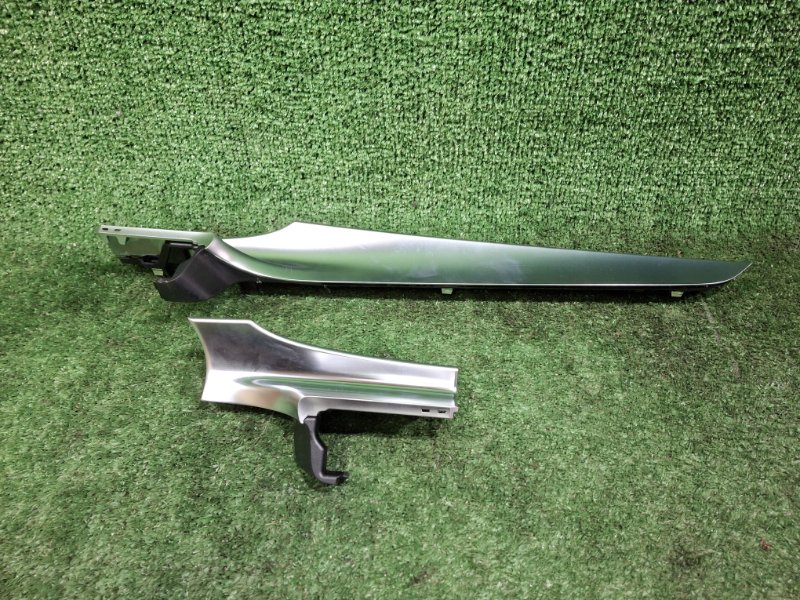 Накладка на торпедо MERCEDES-BENZ C-CLASS 2015 205.242 274920 A2056800771 контрактная