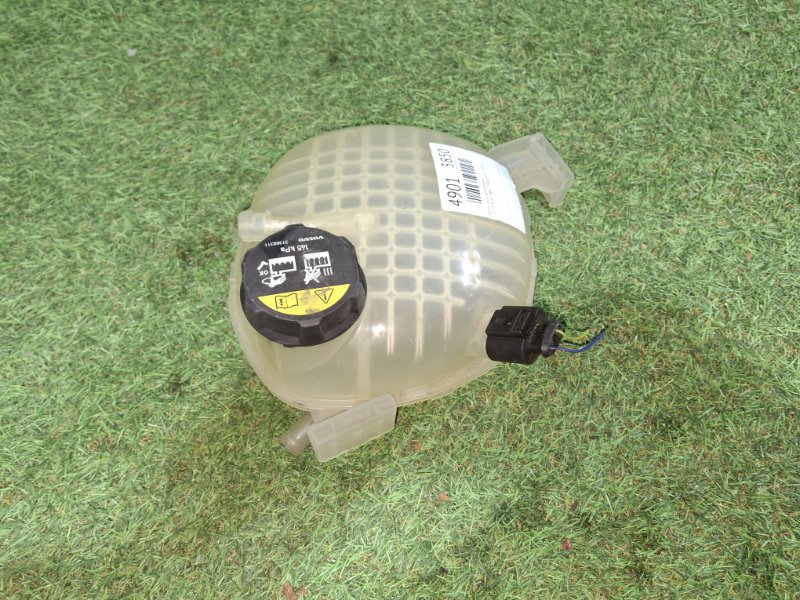 Бачок расширительный XC40 2019 XB420 B4204T47