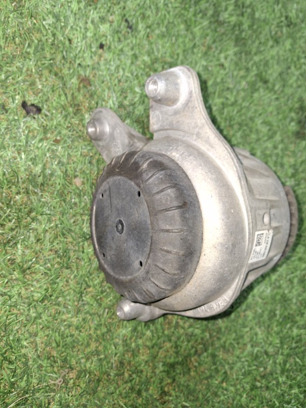 Подушка двигателя правая C-CLASS 2015 205.242 274920