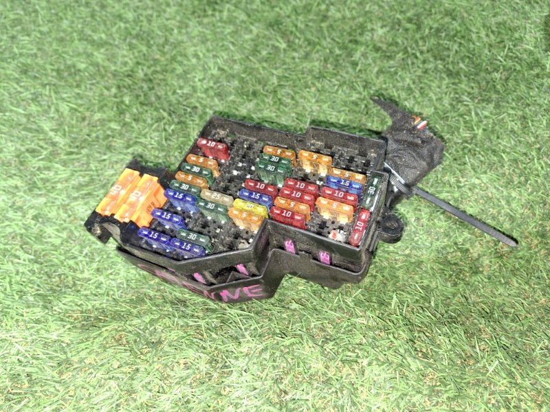 Блок предохранителей PORSCHE CAYENNE 2008 957 M48.01 7L0941828a контрактная