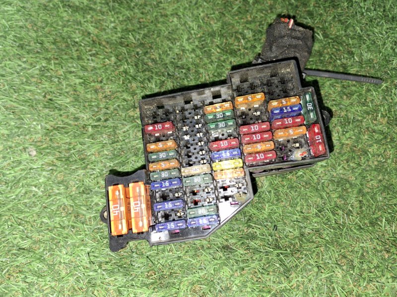 Блок предохранителей CAYENNE 2008 957 M48.01