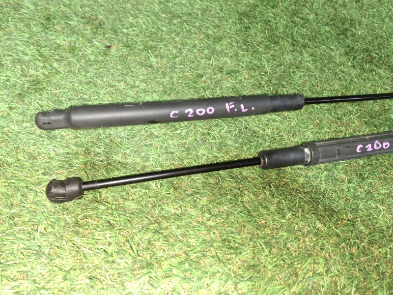 Амортизатор капота C-CLASS 2015 205.242 274920
