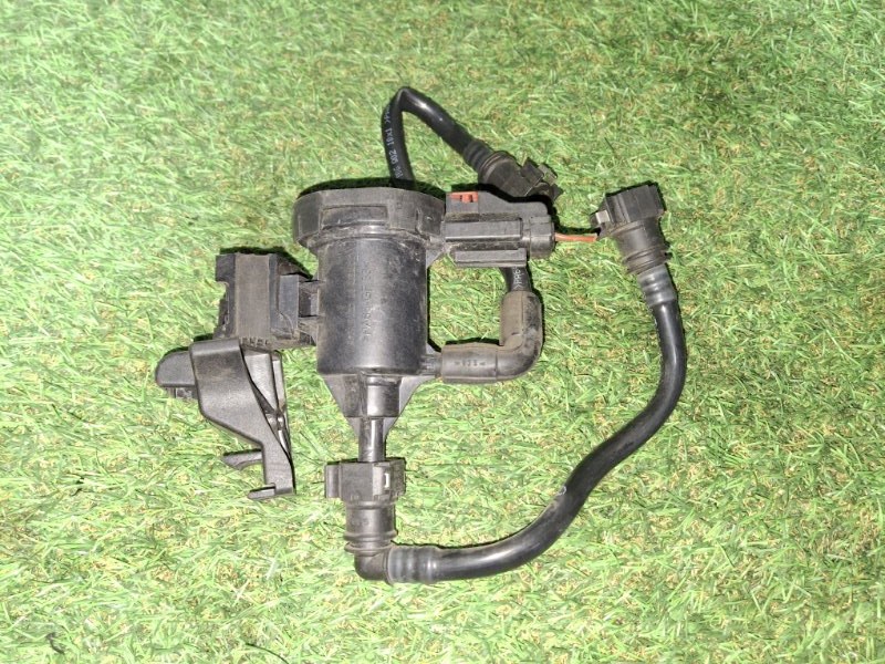 Клапан вентиляции топливного бака MERCEDES-BENZ C-CLASS 2015 205.242 274920 A0014760532 контрактная