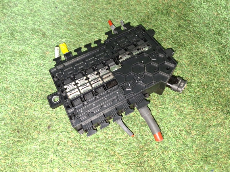 Блок предохранителей C-CLASS 2015 205.242 274920