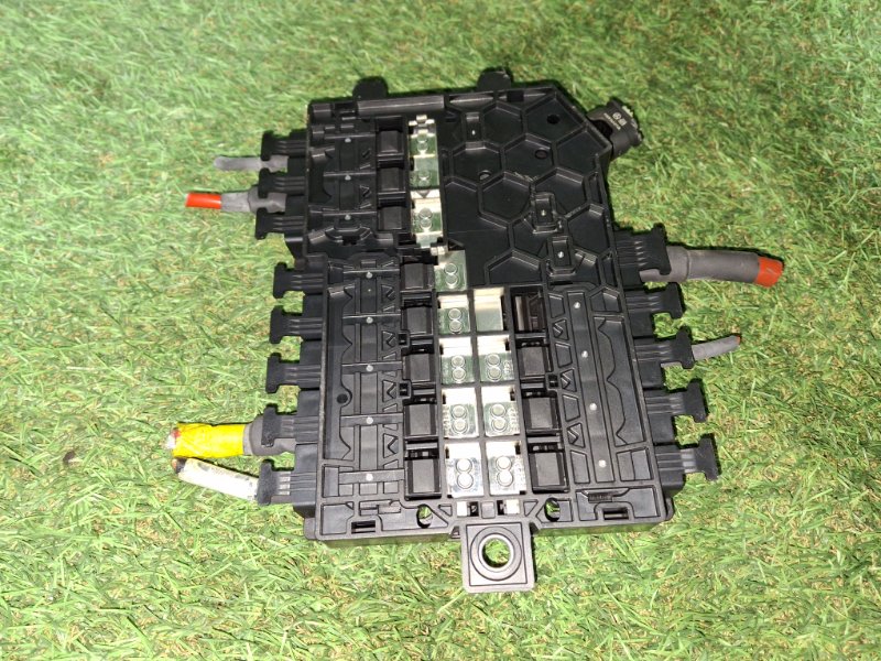 Блок предохранителей C-CLASS 2015 205.242 274920