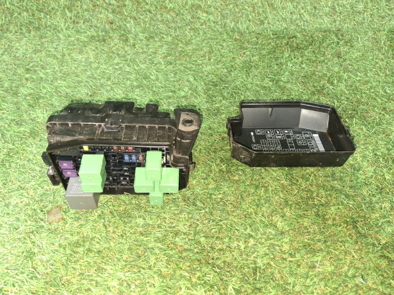 Блок предохранителей OUTLANDER 2013 GG2W 4B11