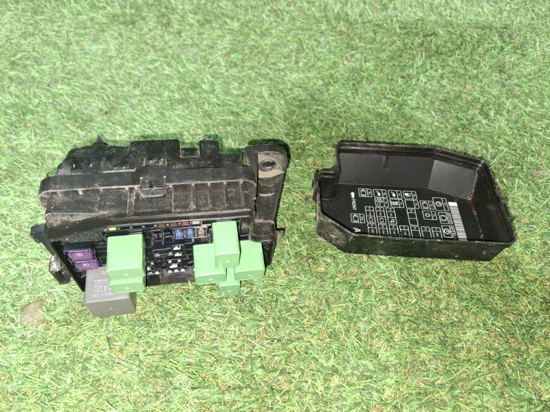 Блок предохранителей OUTLANDER 2013 GG2W 4B11