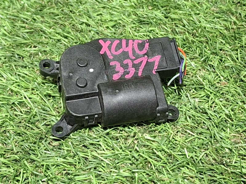 Сервопривод заслонок печки XC40 2019 XB420 B4204T47