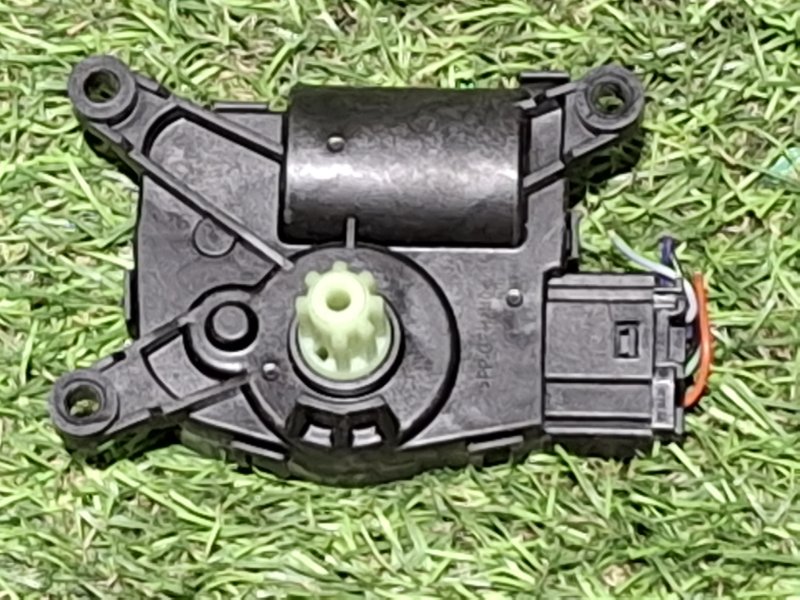 Сервопривод заслонок печки XC40 2019 XB420 B4204T47