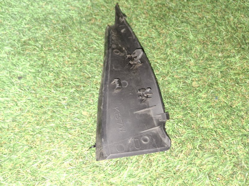 Уголок решетки под дворники передний правый CX-5 2021 KF2 SH-VPTS