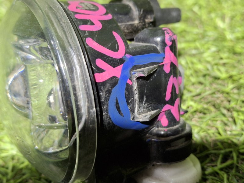 Фара противотуманная передняя правая XC40 2019 XB420 B4204T47