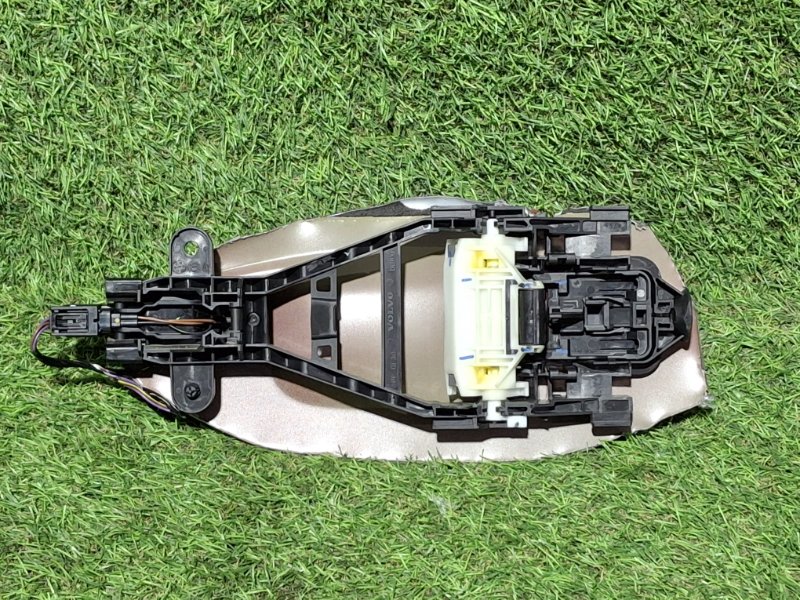 Ручка двери внешняя передняя правая XC40 2019 XB420 B4204T47