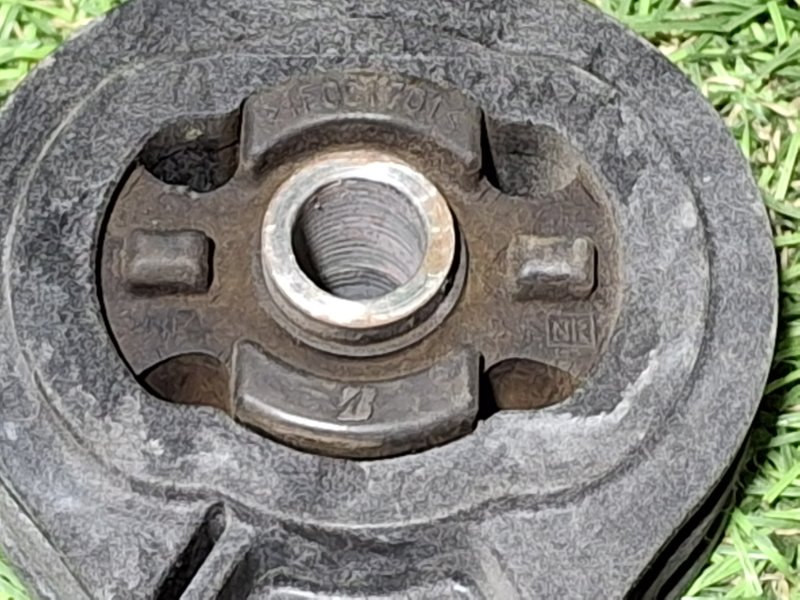 Подушка двигателя Impreza WRX 2015 VAG FA20 Подушка двигателя Impreza WRX 2015 VAG FA20