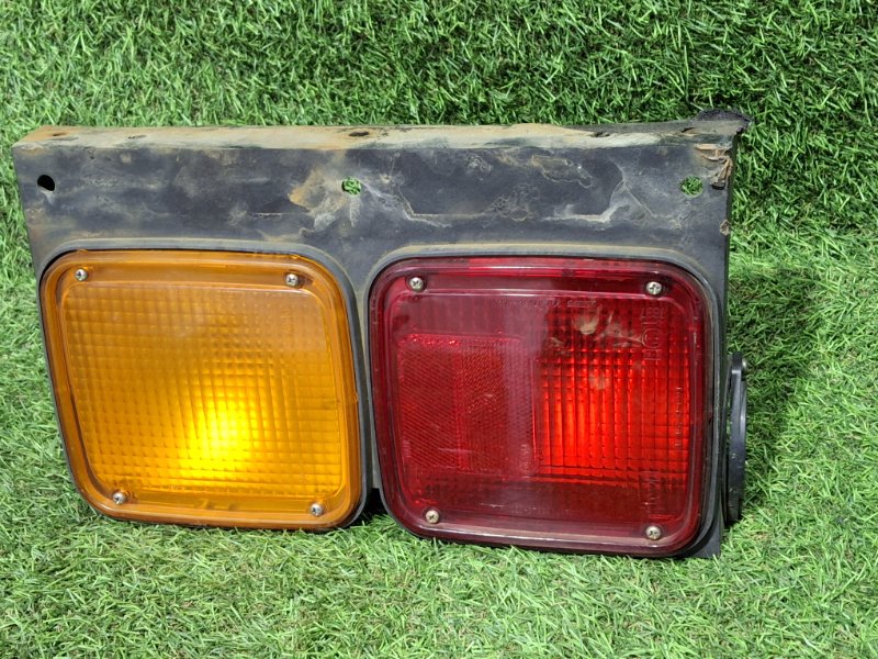 Стоп-сигнал правый ISUZU Forward FRS33K4J 6HH1