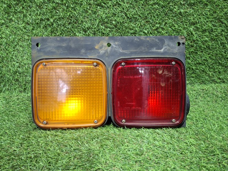 Стоп-сигнал правый Forward 2003 FRS33K4J 6HH1