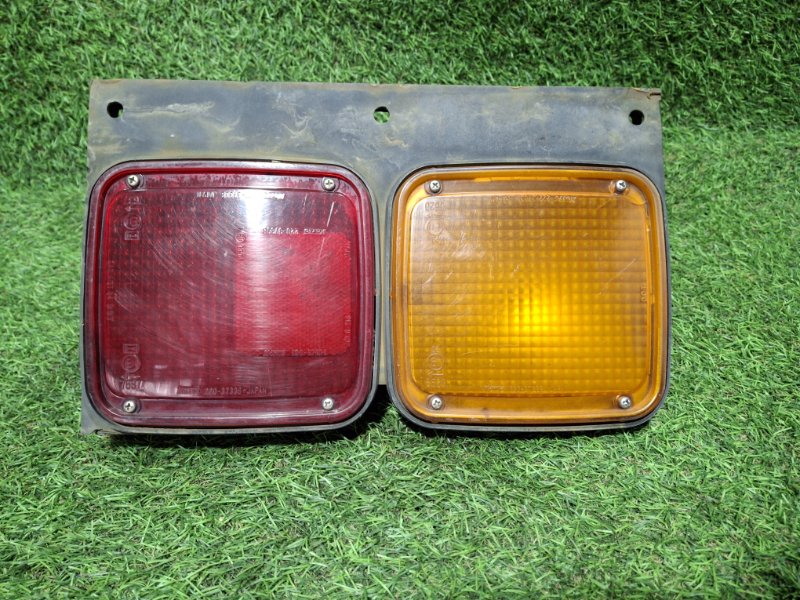 Стоп-сигнал левый Forward 2003 FRS33K4J 6HH1