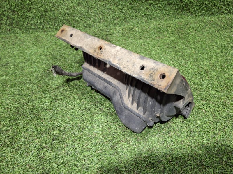 Стоп-сигнал левый Forward 2003 FRS33K4J 6HH1