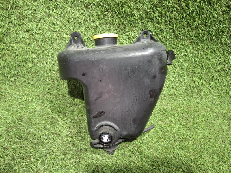 Бачок стеклоомывателя MAZDA RX-8 2004 SE3P 13B-MSP контрактная