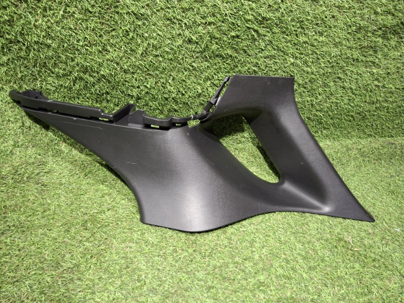 Обшивка багажника задняя правая CX-30 2022 DMEP PE-VPS