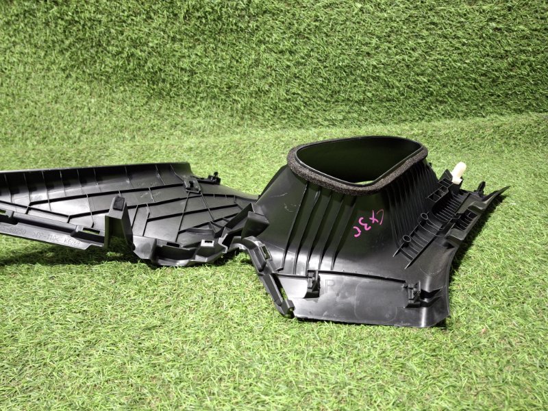 Обшивка багажника задняя правая CX-30 2022 DMEP PE-VPS