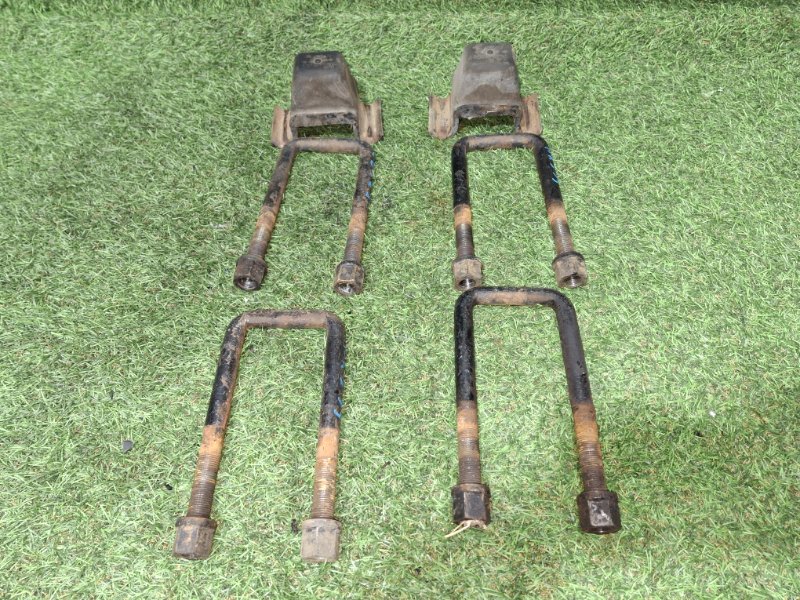 Стремянка рессоры передняя ISUZU Forward 2003 FRS33K4J 6HH1 контрактная