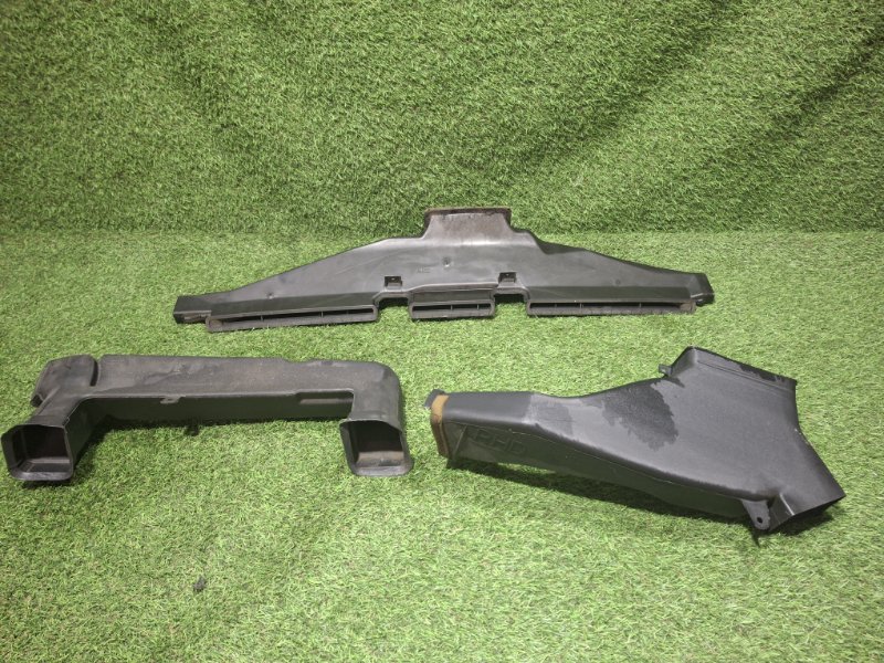 Воздуховод салона ISUZU ELF 2003 NKR81E 4HL1 8972626860 5253601524 контрактная