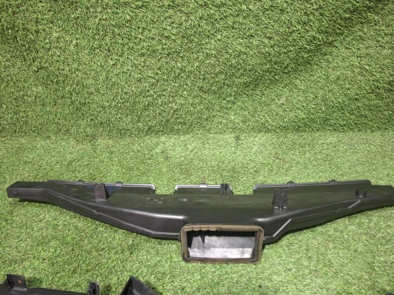 Воздуховод салона ELF 2003 NKR81E 4HL1