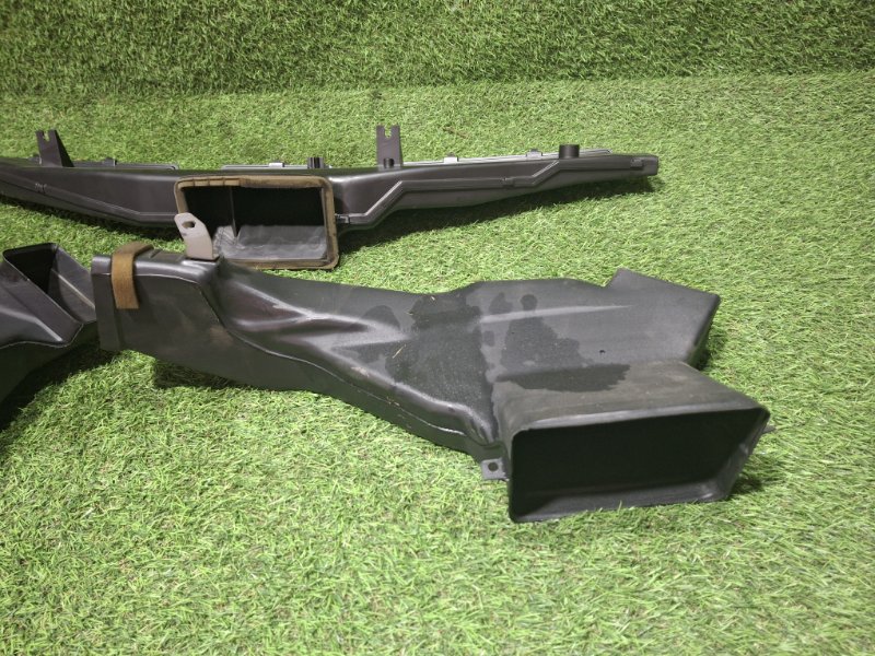 Воздуховод салона ELF 2003 NKR81E 4HL1