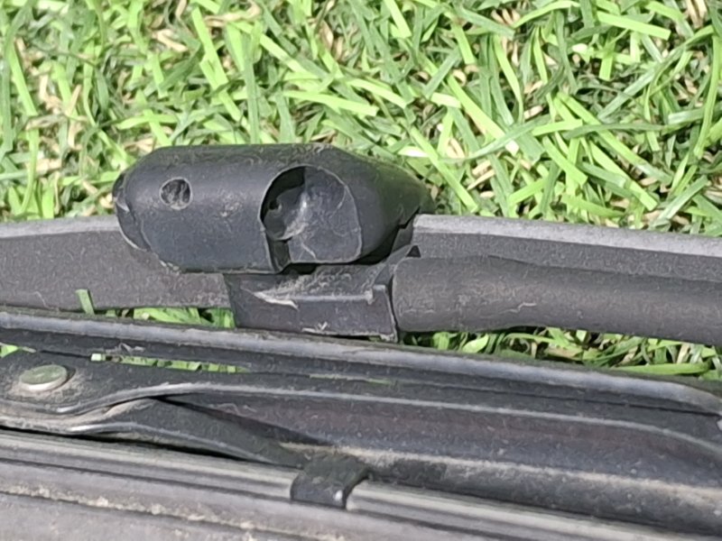 Дворник лобового стекла ELF 2003 NKR81E 4HL1