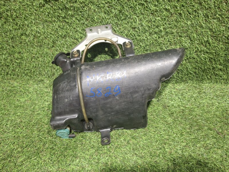 Бачок стеклоомывателя ISUZU ELF 2003 NKR81E 4HL1 контрактная