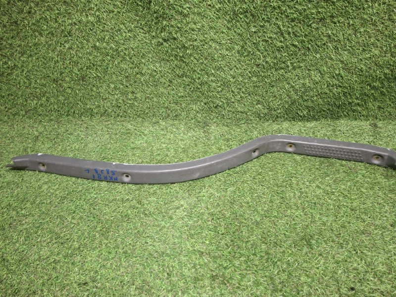 Порожек пластиковый левый ISUZU ELF 2003 NKR81E 4HL1 контрактная