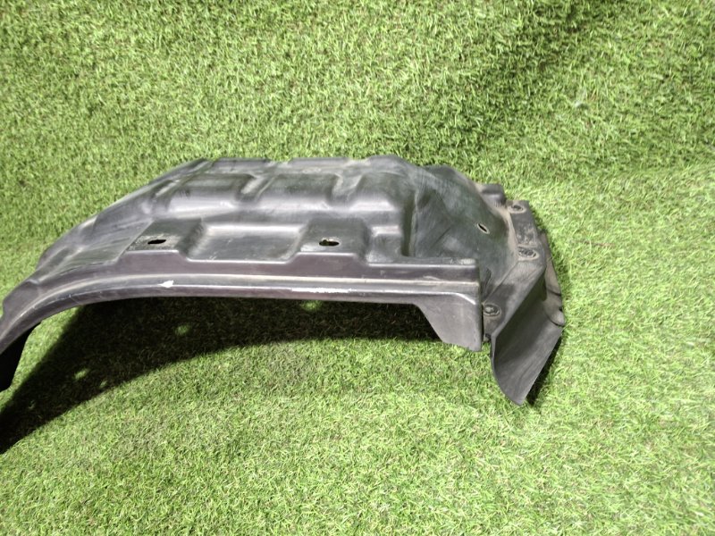 Подкрылок передний левый ISUZU ELF NKR81E 4HL1